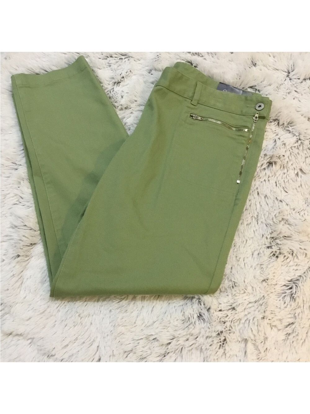 Skyes the limit side zipper and button closure Womans size 12 NWT